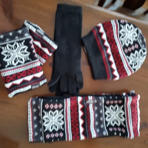 Muk Luks Accessories - Muk luks hat and scarf set